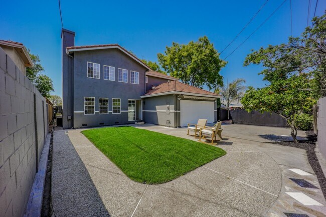 Foto del edificio - 2637 Landslide Ct