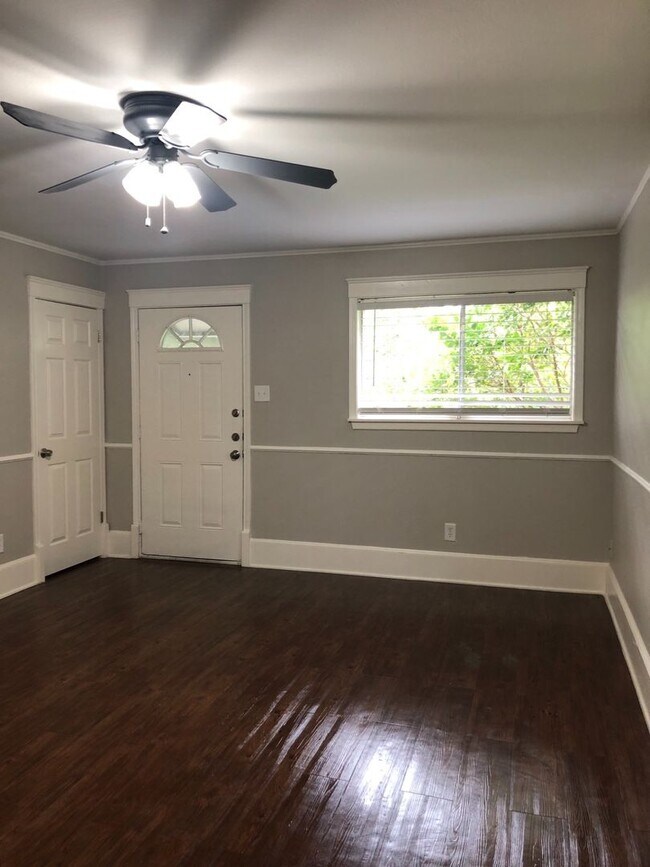 Foto del edificio - 540 Southtrail Dr