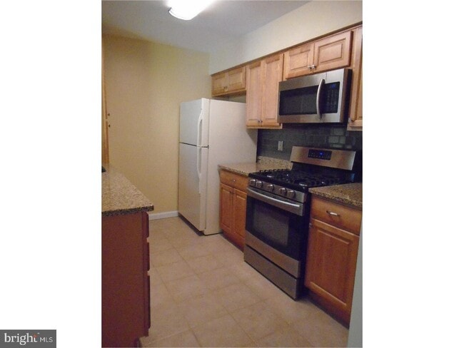 Building Photo - 114 Andover Pl