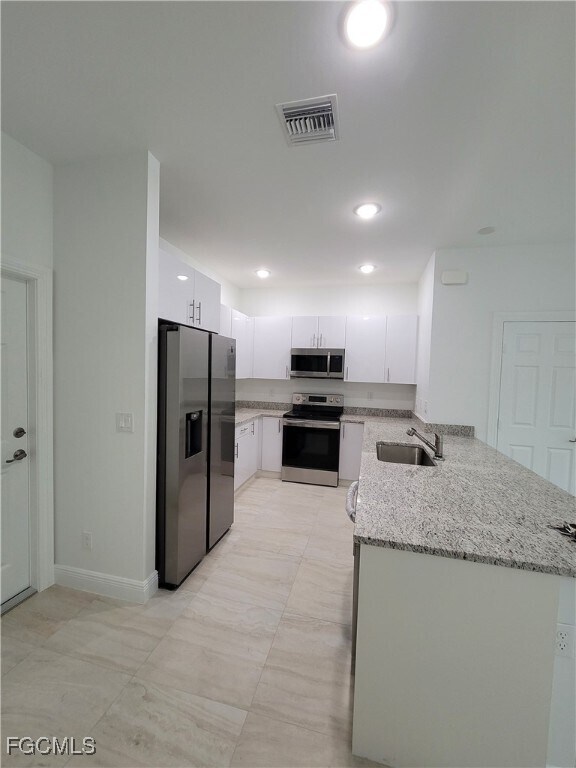 Building Photo - 3519 SW Santa Barbara Pl