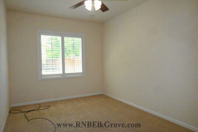 Foto del edificio - 4 Bed/3.5 Bath Home in Elk Grove! -  Resident Benefit Package Property