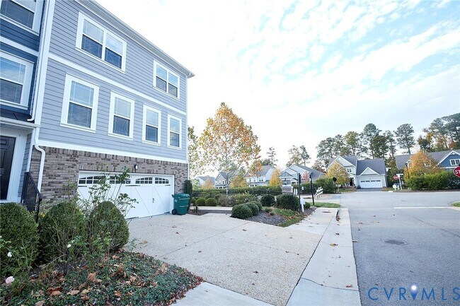 Foto del edificio - 11458 Hayloft Ln