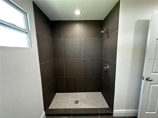 Building Photo - 7614 Lavender Ln