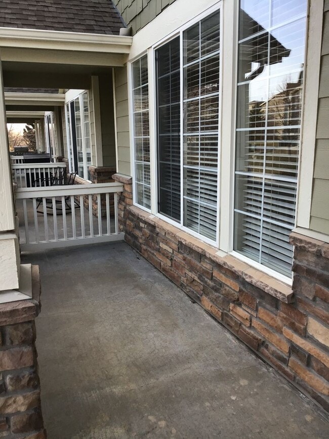 Foto del edificio - 3 bed 2.5 bath townhome for rent at Cherry landing 80016