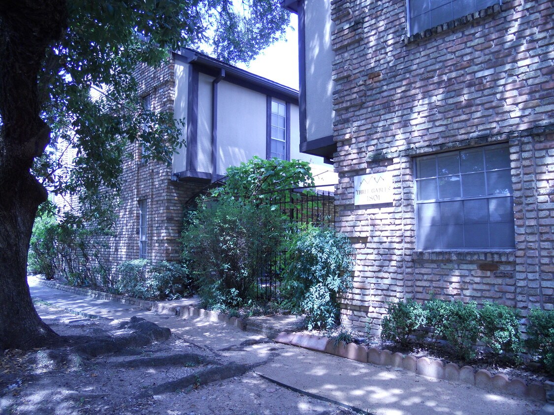 1801 Huldy St, Houston, TX 77019 Apartments in Houston, TX