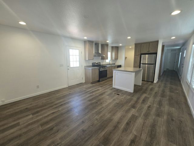 Foto del edificio - 3401 N Walnut Rd
