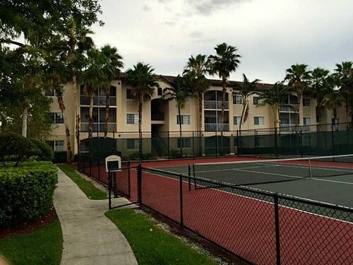 Foto del edificio - 7410 NW 4th St