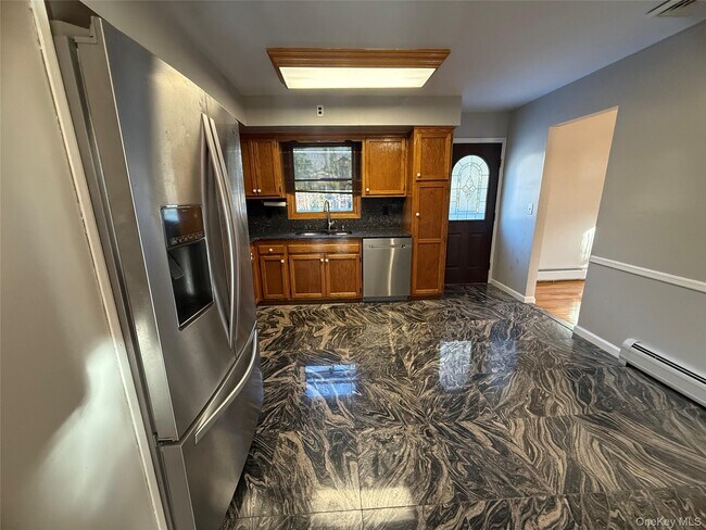 Building Photo - 11 Central Ave