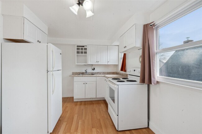 Foto del edificio - 316 New Hyde Park Rd