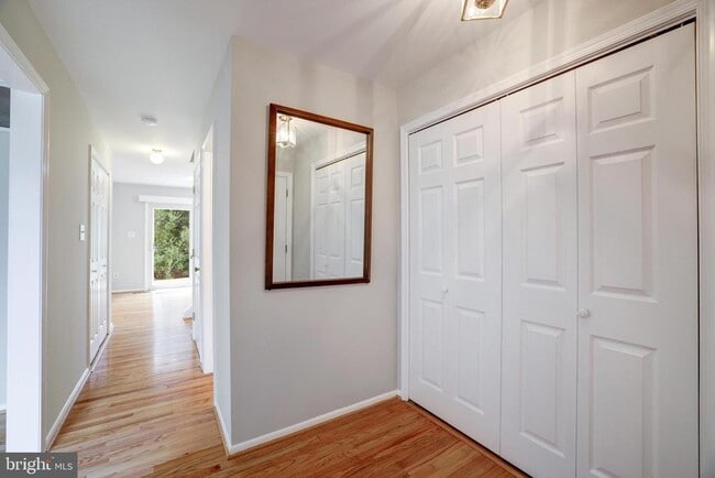 Building Photo - 9823 St Cloud Ct