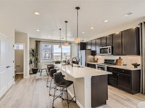 Foto del edificio - 6988 Ipswich Ct