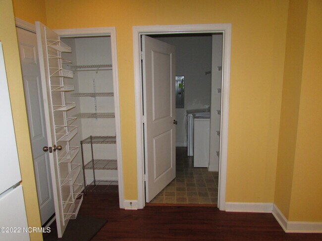 Foto del edificio - 395 S Crow Creek Dr