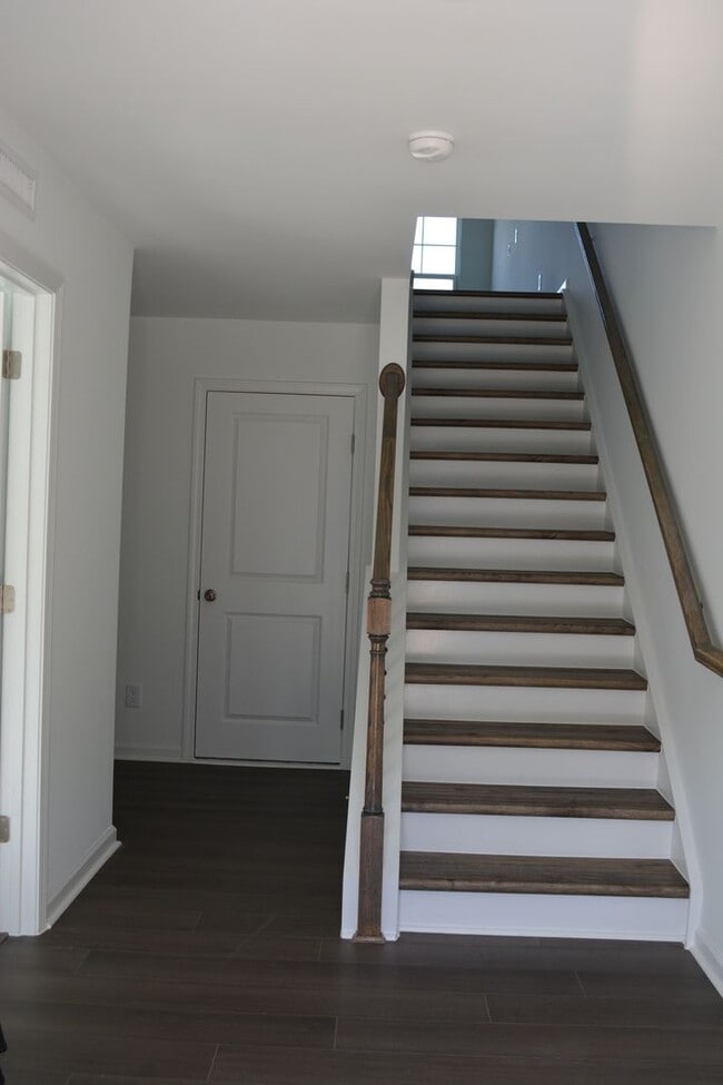 Foto del edificio - 1440 Jay Rd