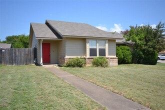 Building Photo - 16114 Windermere Dr