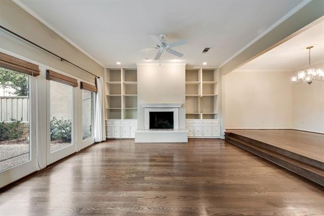 Foto del edificio - 4150 Woodcreek Dr