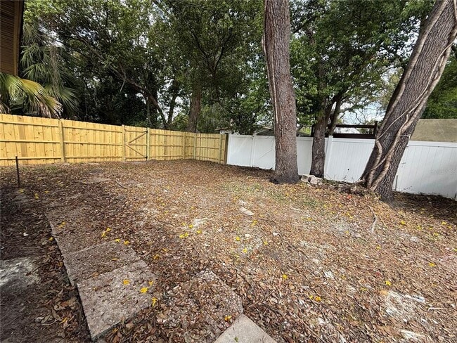 Foto del edificio - 421 E Warren Ave