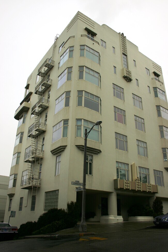 Building Photo - 290 Lombard St