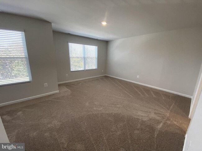 Building Photo - 130 Bloomsbury St