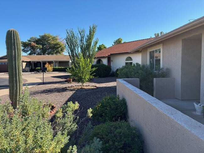 Building Photo - Welcome to the Long Term UNFURNISHED Rental, a charming 2-bedroom, 1.5+ bathroom home located in ...
