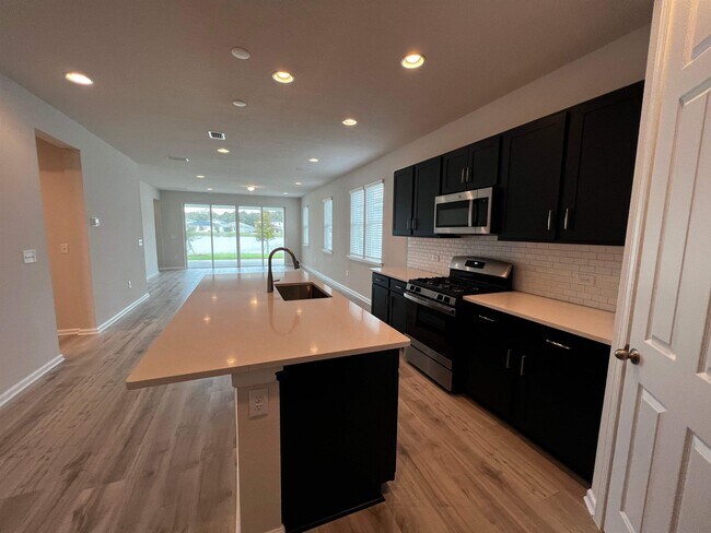 Foto del edificio - 711 Honeycomb Trl