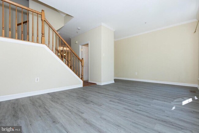 Building Photo - 8213 Brooktree St