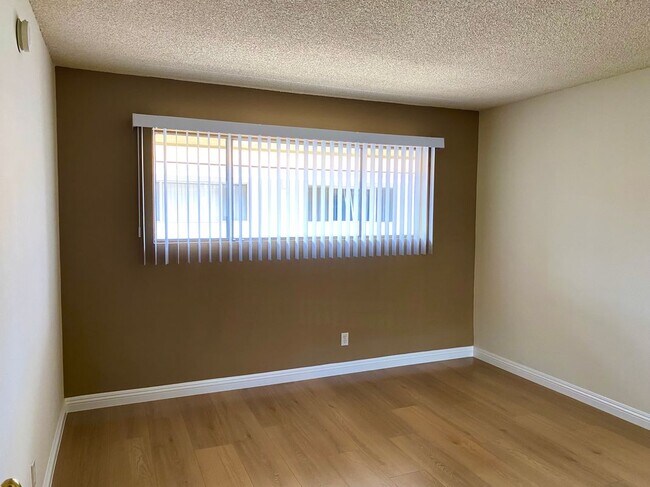 Foto del edificio - 5444 Sepulveda Blvd