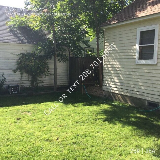 Building Photo - Fantastic 2 Bedroom Home near BSU and down...
