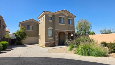 Building Photo - 6621 W Shaw Butte Dr