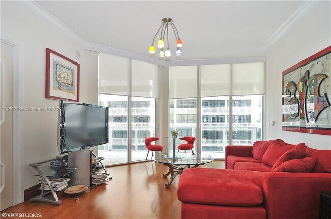 Foto del edificio - 4 br, 4 bath Condo - 10225 Collins Ave Apt...