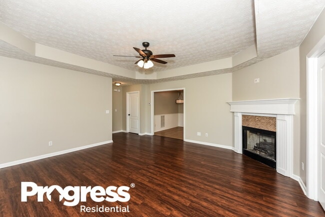 Building Photo - 2403 Sawmill St