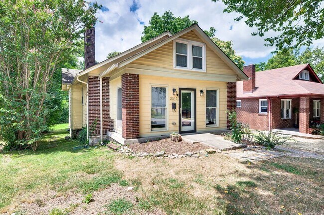 Foto del edificio - Walk to Vandy & Hillsboro Village – 24th A...