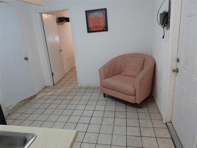 Foto del edificio - 4601 SW 12th Ct