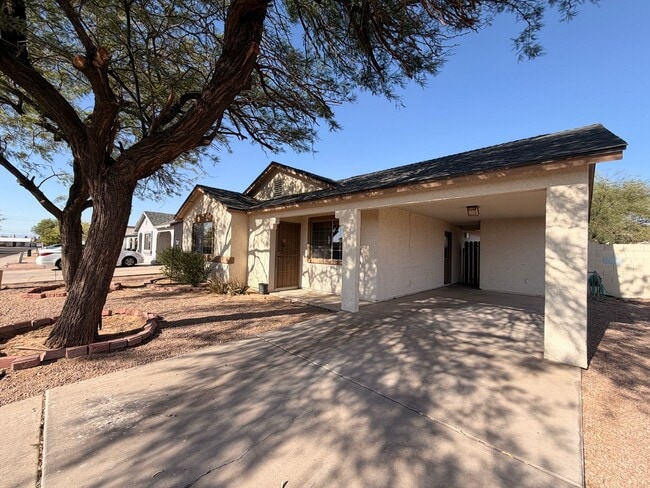 Building Photo - 1041 S Matilda St