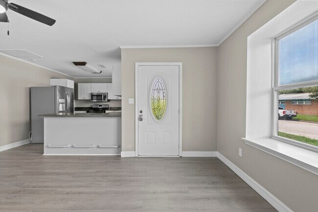 Foto del edificio - 5309 Perry Ave