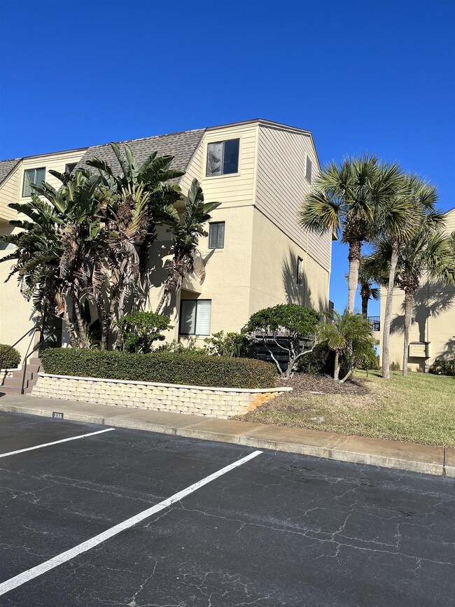 Building Photo - 8550 A1A S