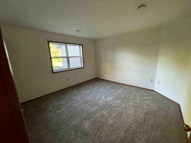 Bedroom 1 - 538 Partridge