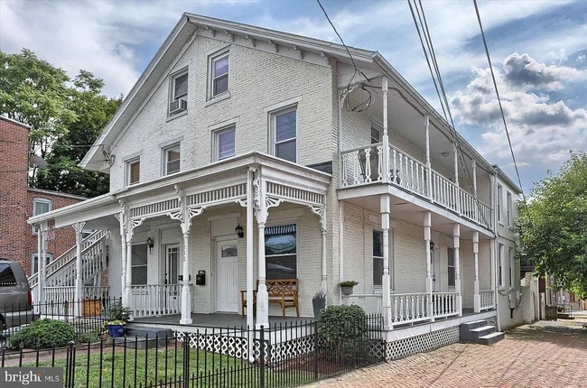 Building Photo - 1338 Susquehanna St
