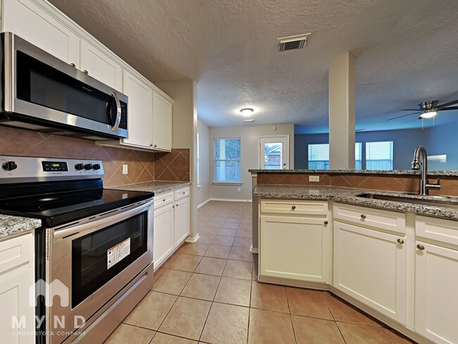 Building Photo - 10507 Scenic Cove Ct
