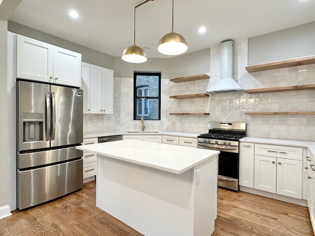 Foto del edificio - 2901 W Logan Blvd