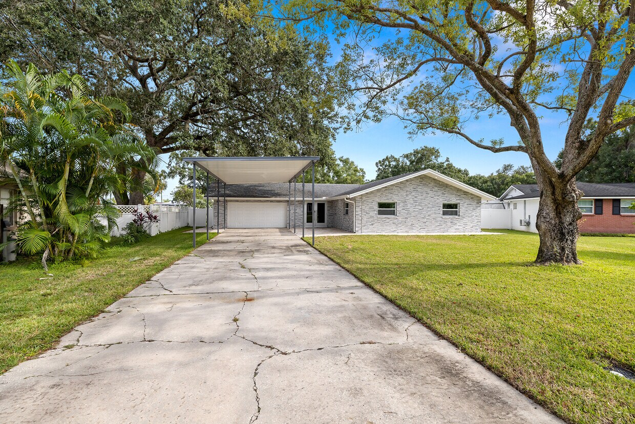 Primary Photo - 6409 Walton Way
