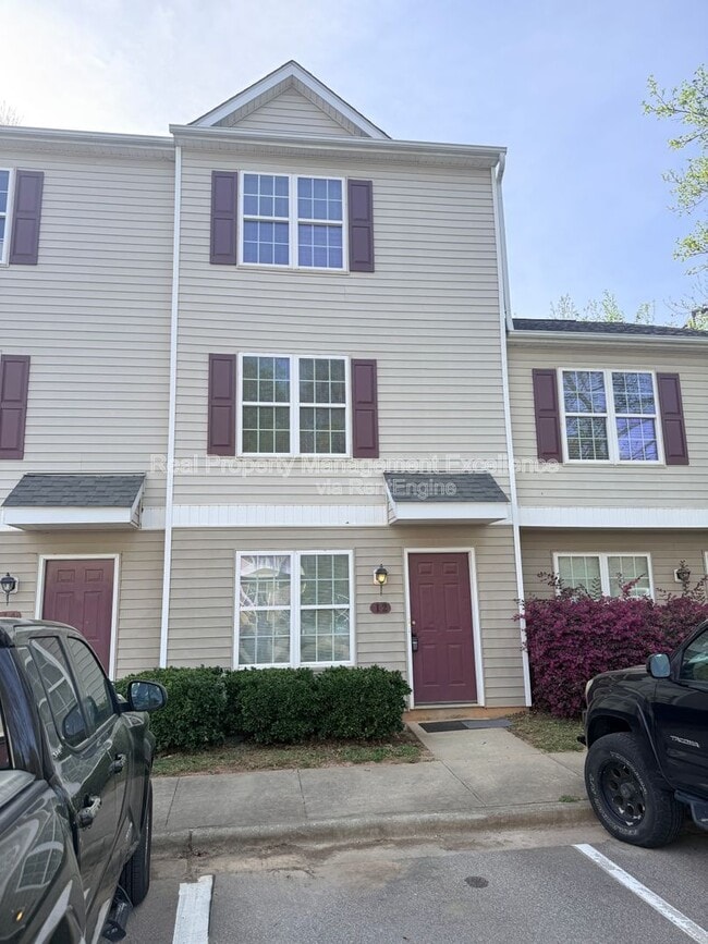 Building Photo - 12 Red Ln