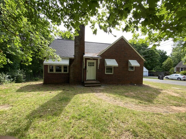 Foto del edificio - 4001 N Cherry St