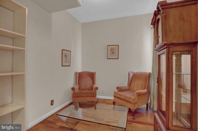 Foto del edificio - 2308 E Fairmount Ave