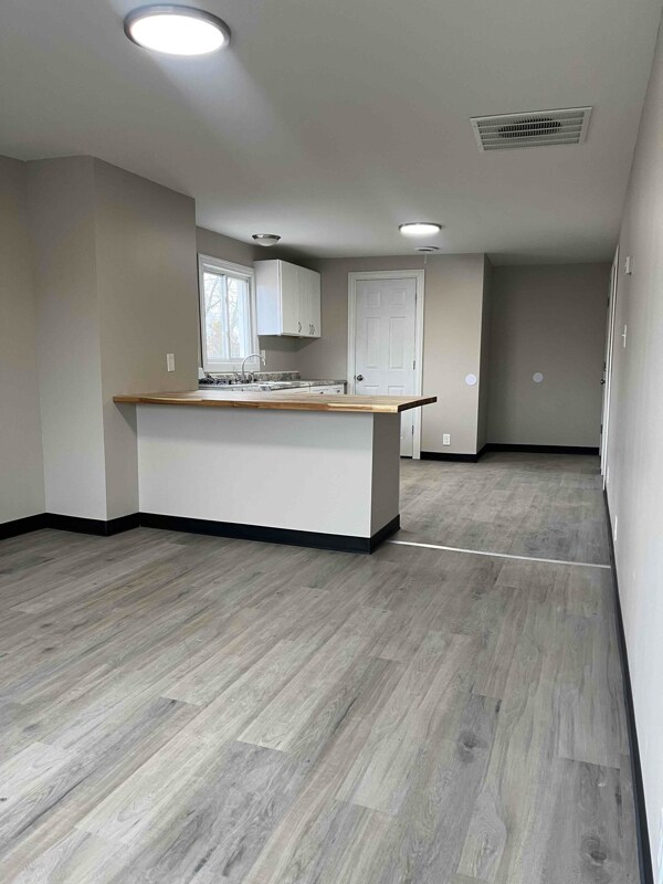 Foto principal - 159 Mineral Springs Rd