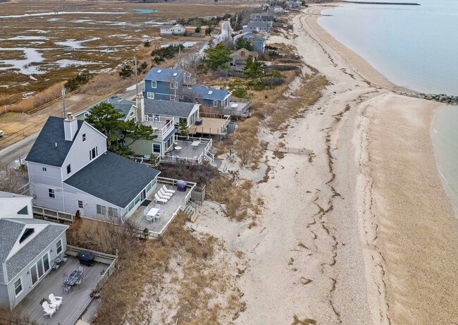 Foto del edificio - 184 Creek Rd