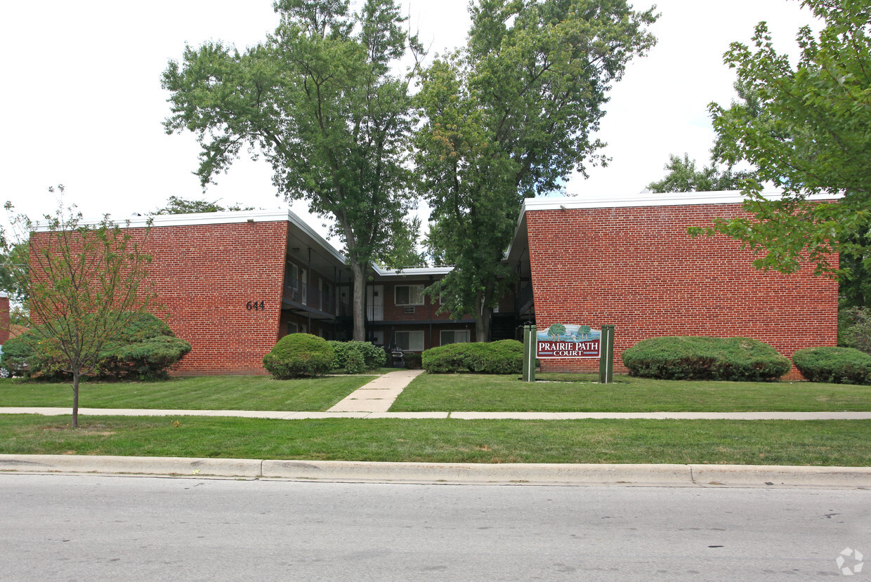 Primary Photo - Prairie Path Court