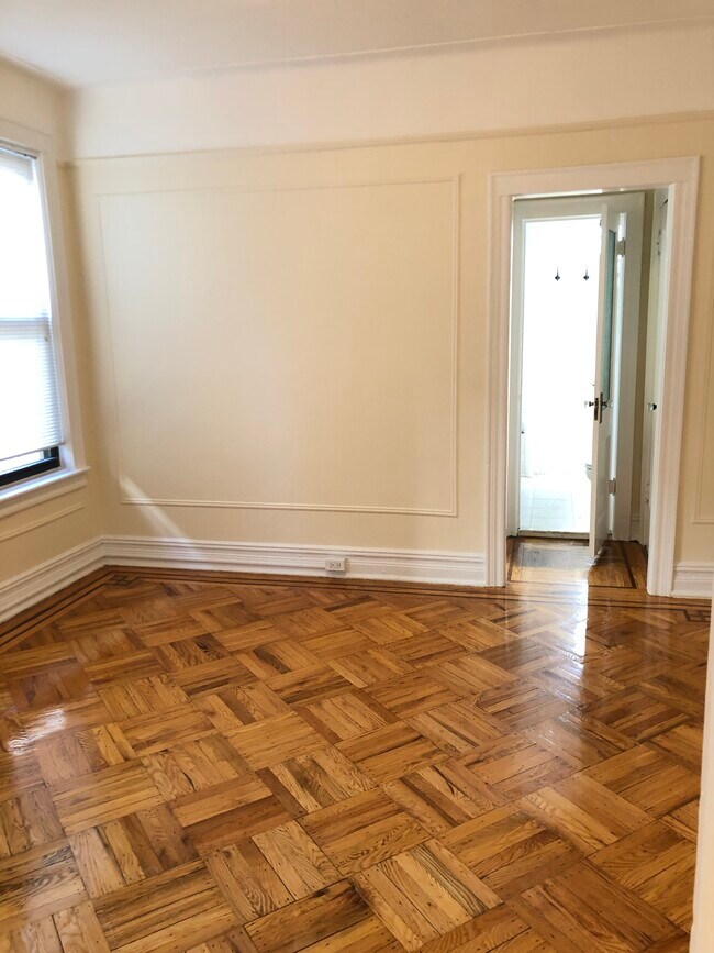Building Photo - 364 93rd St