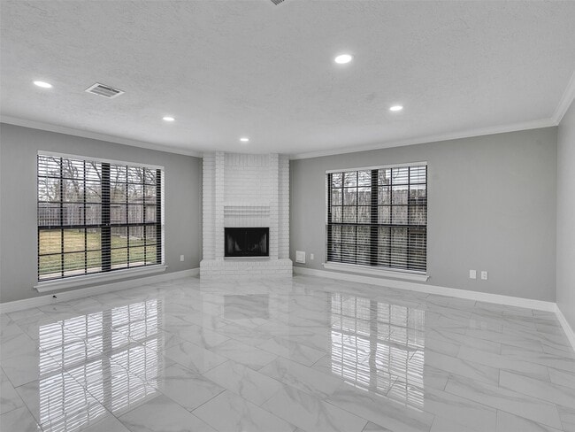 Foto del edificio - 1730 Pilgrim Journey Dr