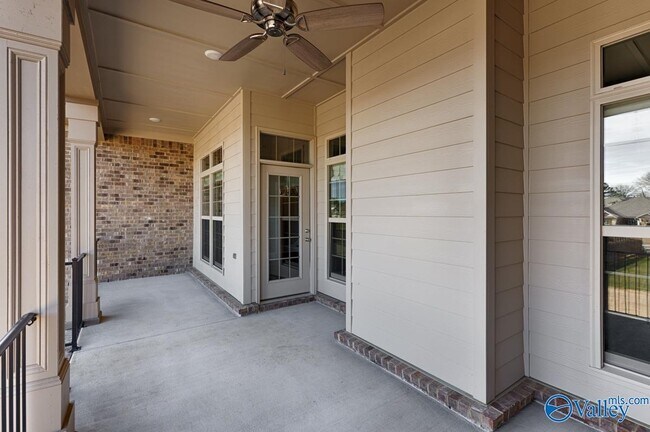 Foto del edificio - 6023 Peach Pond Way SE