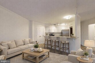 Building Photo - 801 S Pitt St